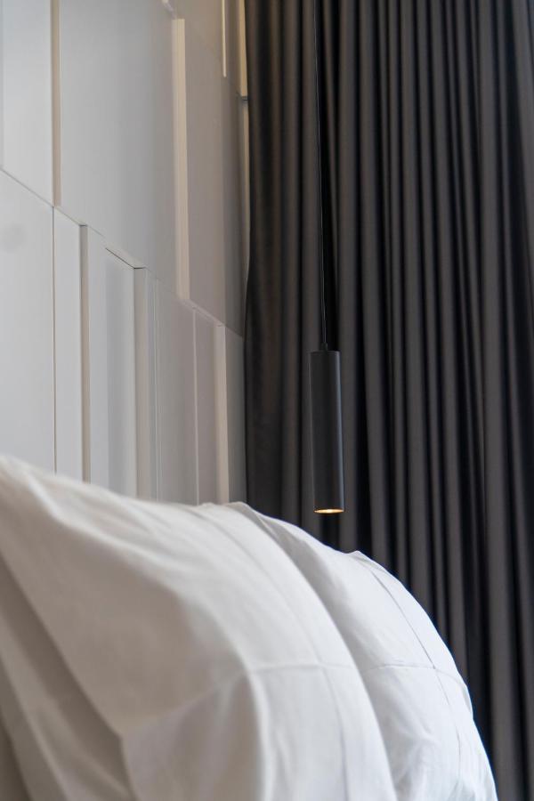 Center Hotel Sarandë 外观 照片