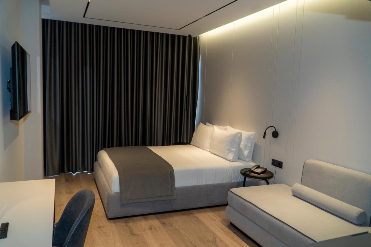 Center Hotel Sarandë 外观 照片