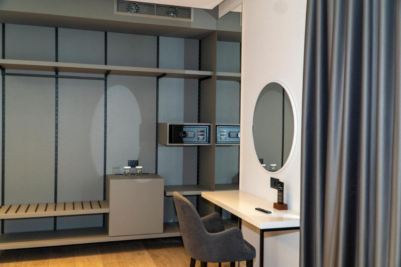 Center Hotel Sarandë 外观 照片
