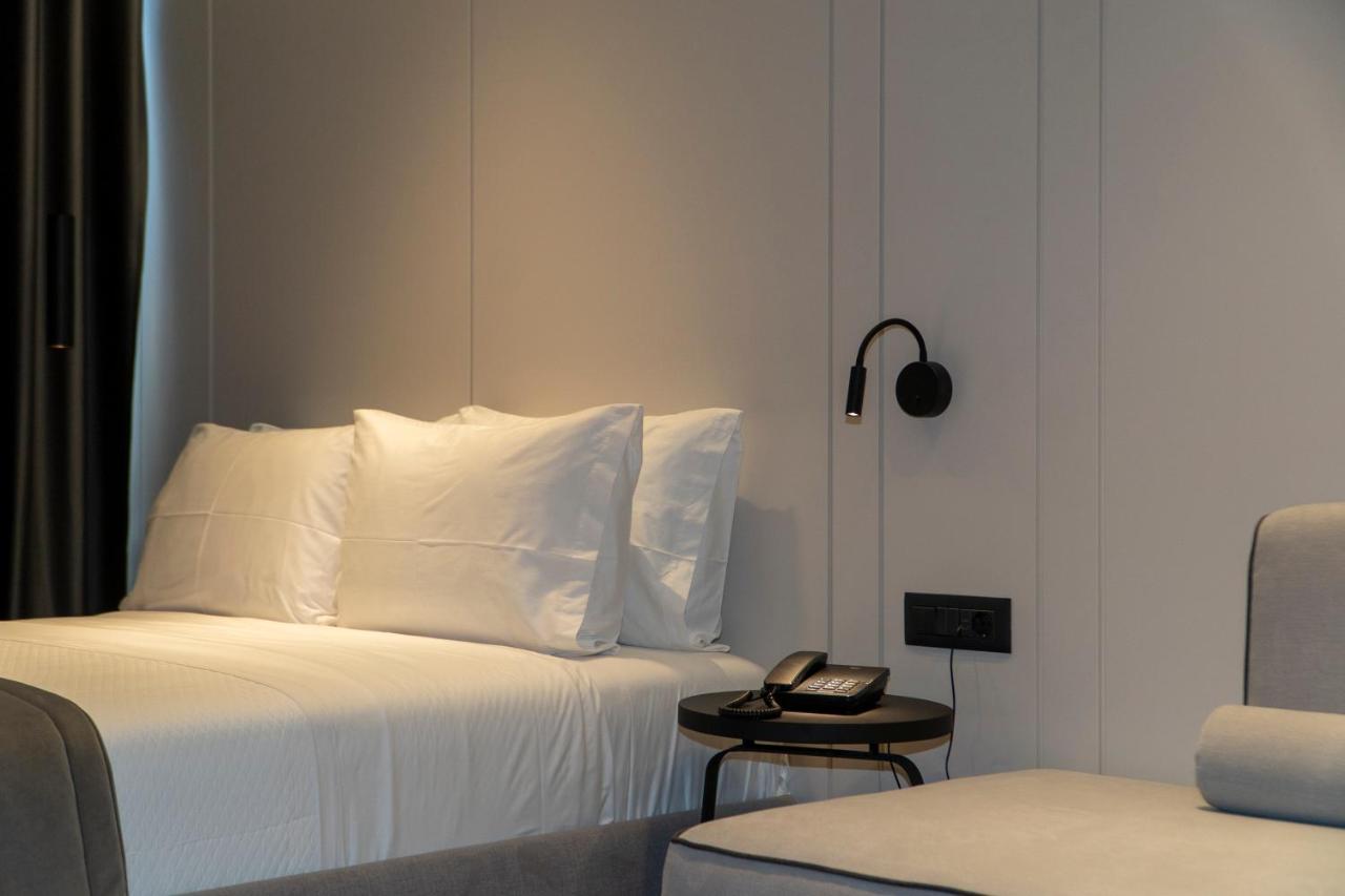 Center Hotel Sarandë 外观 照片