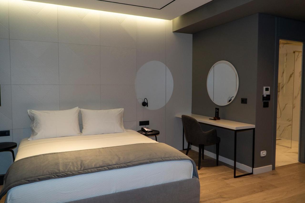 Center Hotel Sarandë 外观 照片
