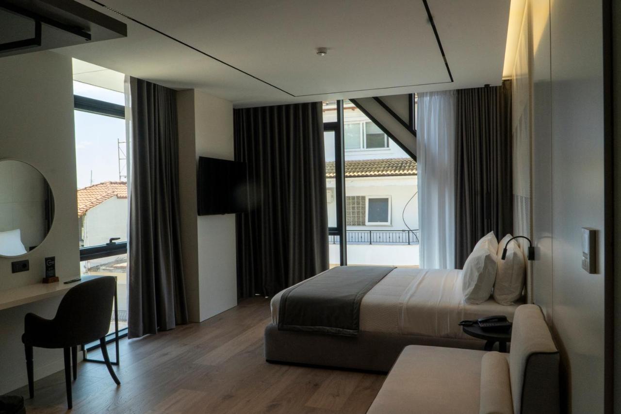 Center Hotel Sarandë 外观 照片