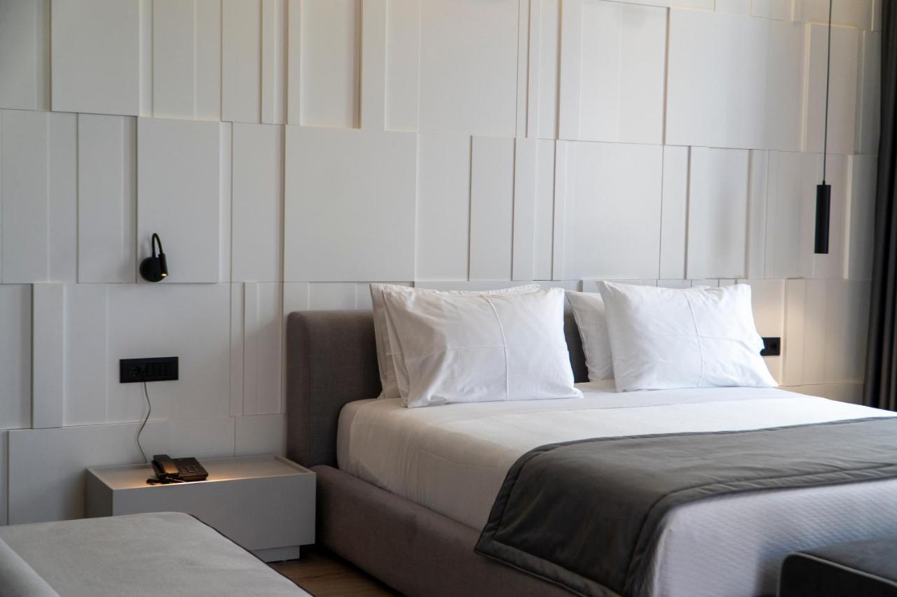 Center Hotel Sarandë 外观 照片
