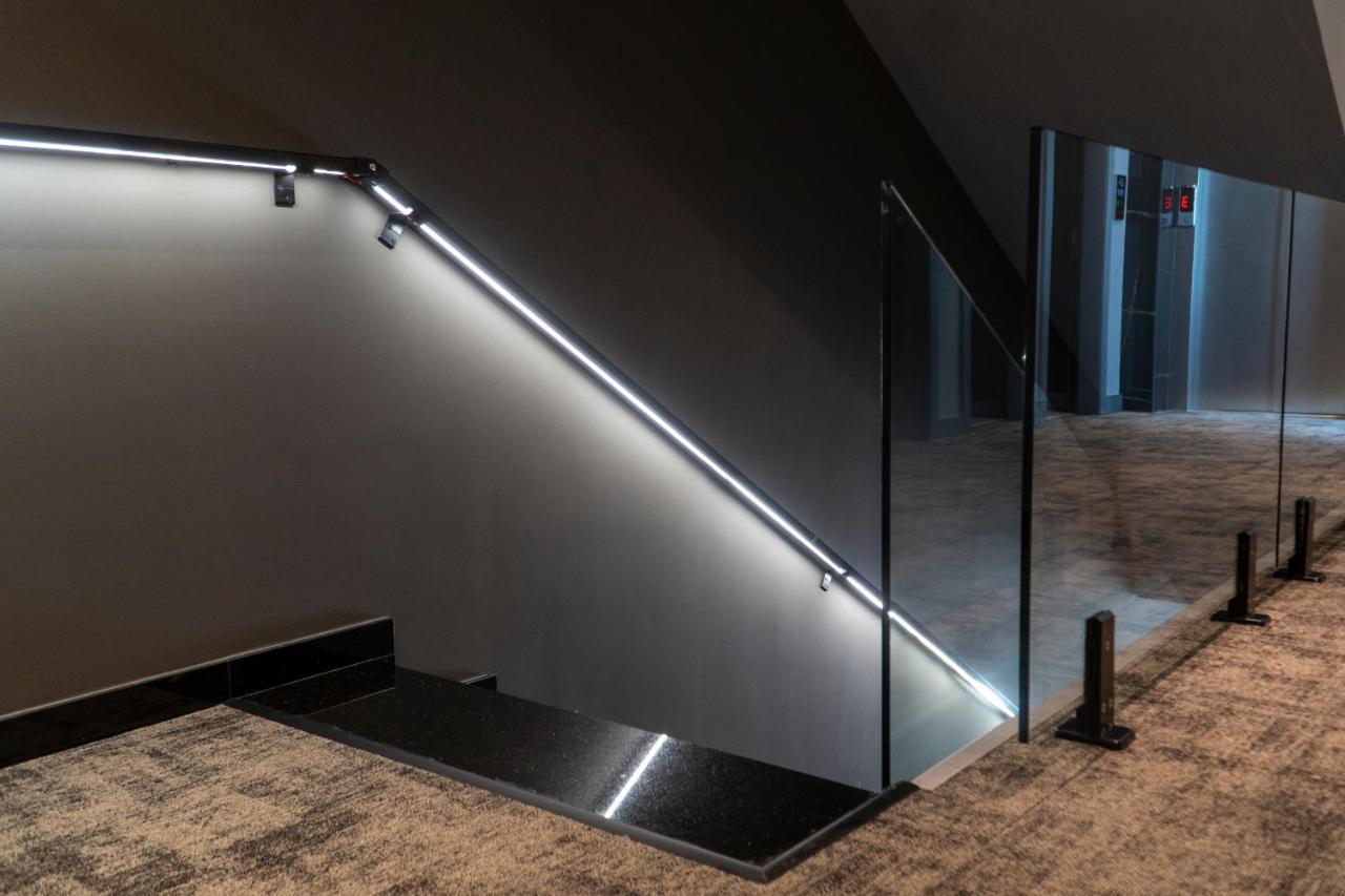 Center Hotel Sarandë 外观 照片