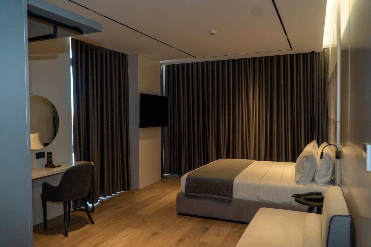 Center Hotel Sarandë 外观 照片