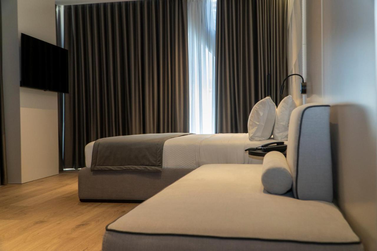 Center Hotel Sarandë 外观 照片