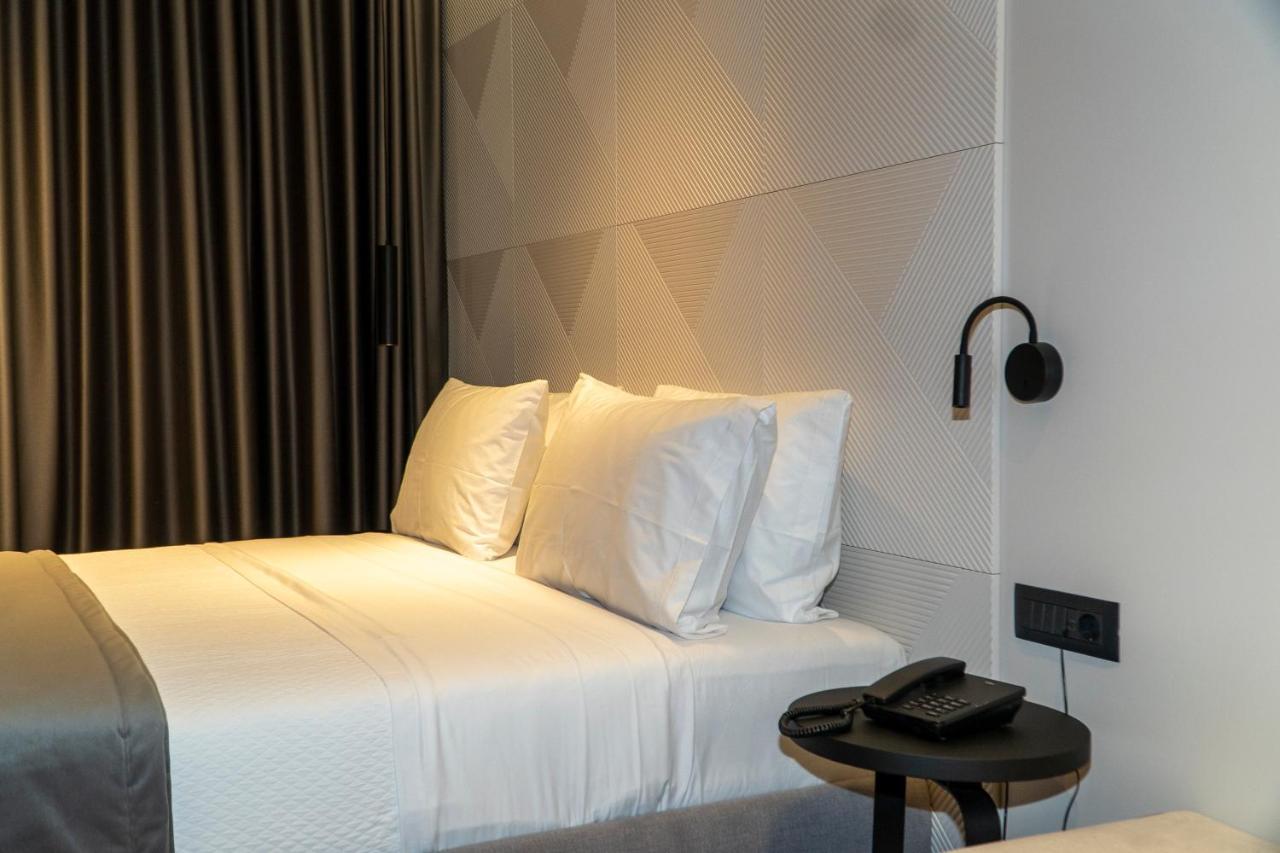 Center Hotel Sarandë 外观 照片