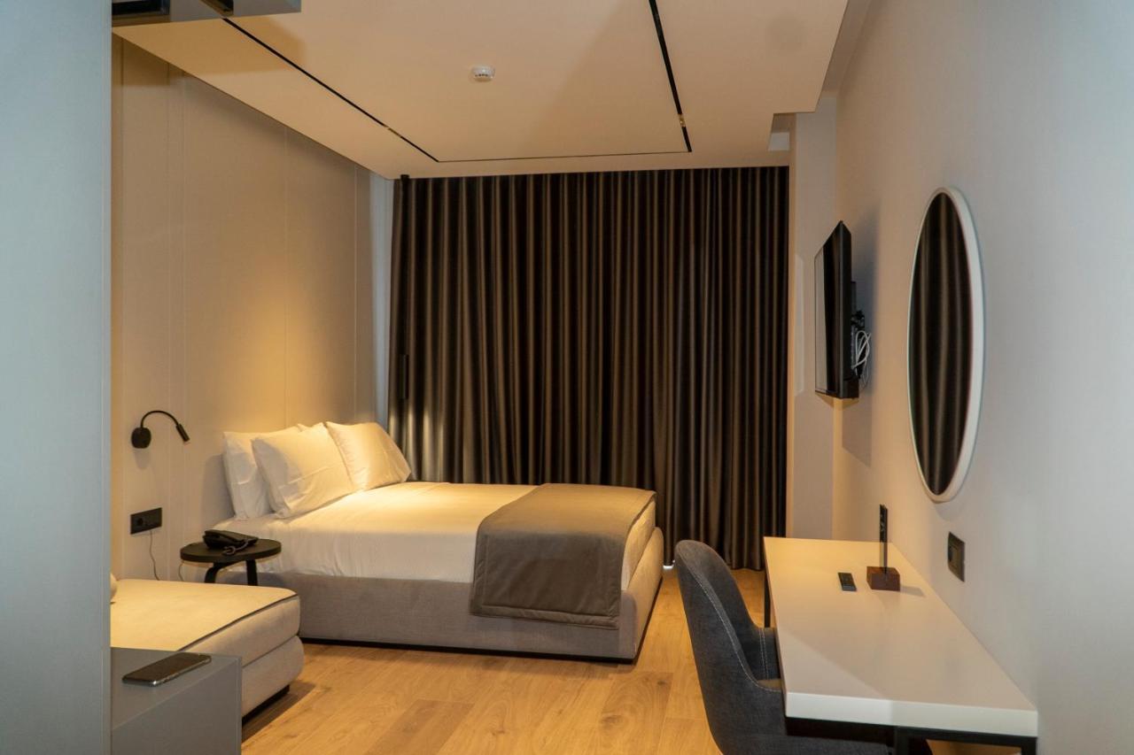 Center Hotel Sarandë 外观 照片