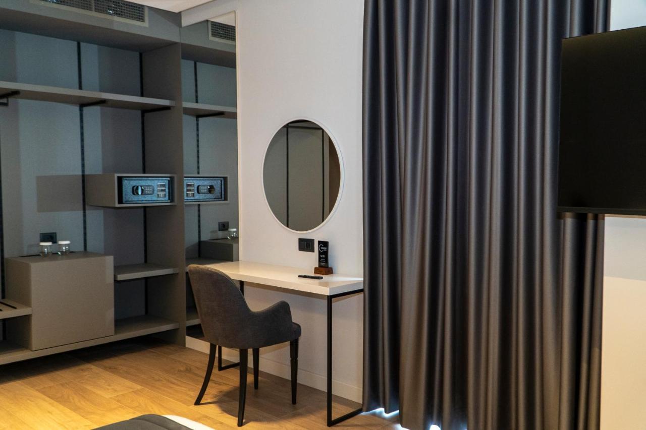 Center Hotel Sarandë 外观 照片