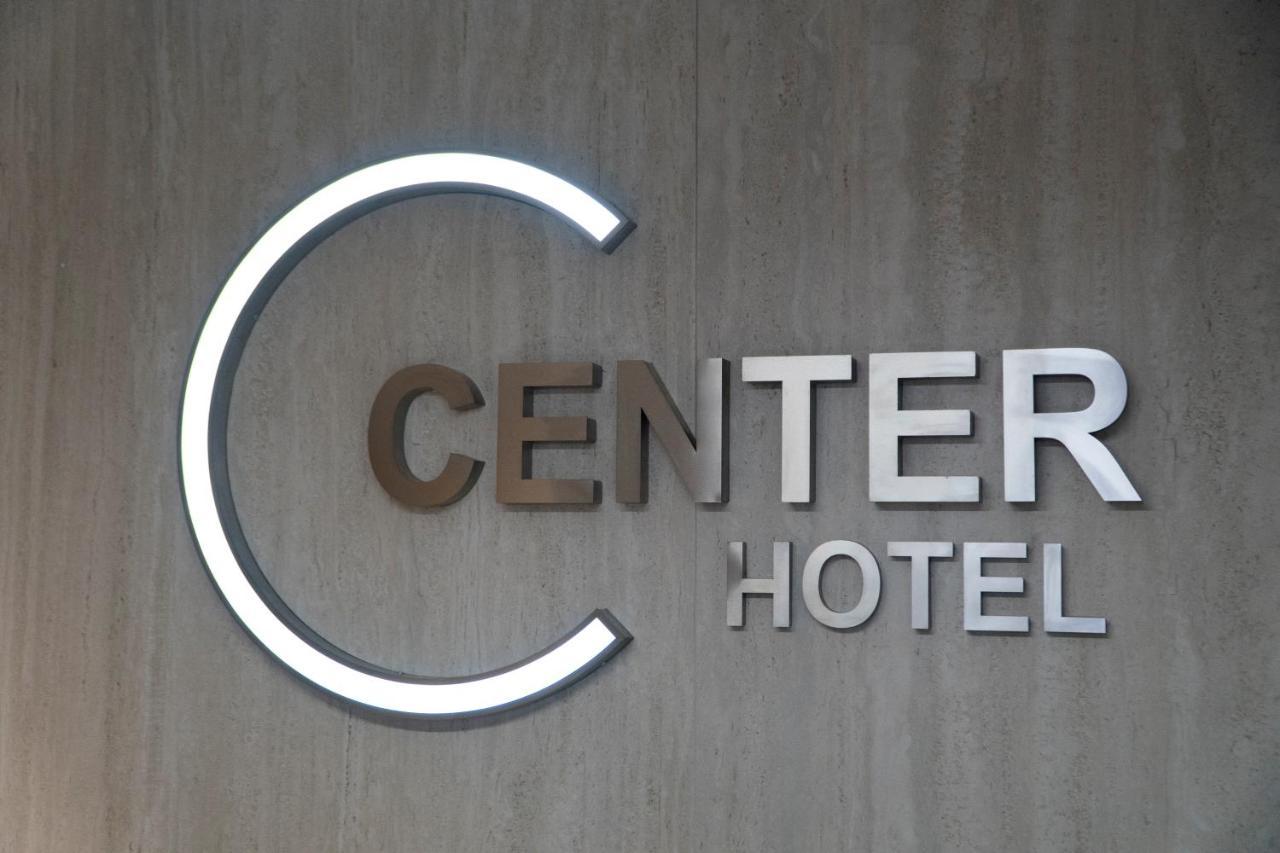Center Hotel Sarandë 外观 照片