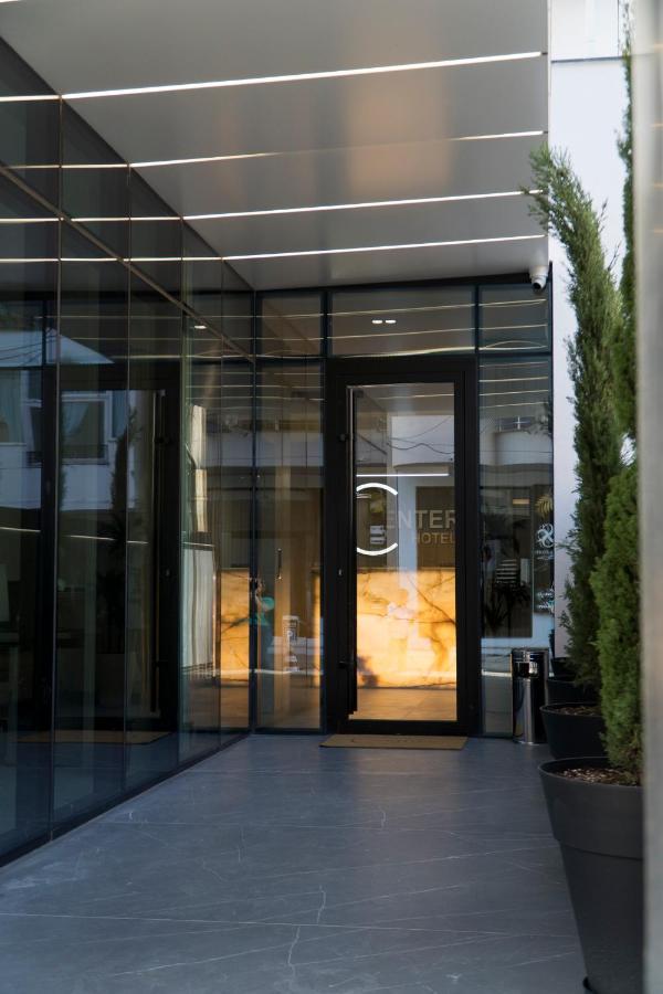 Center Hotel Sarandë 外观 照片